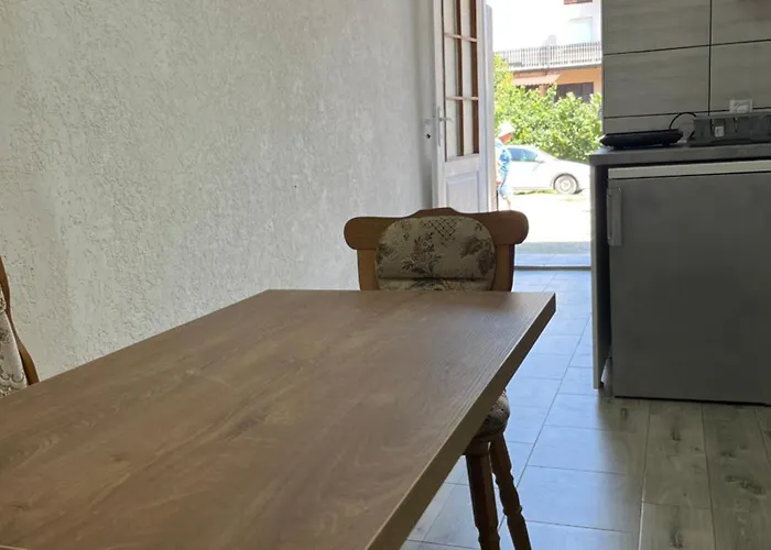 Vojin I Lena Apartman *